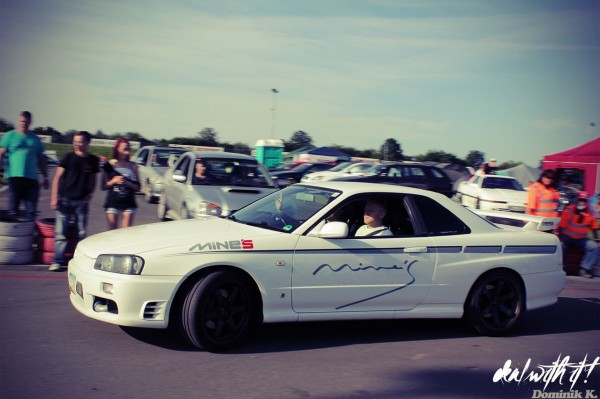 616569_329739990452268_2085326411_o