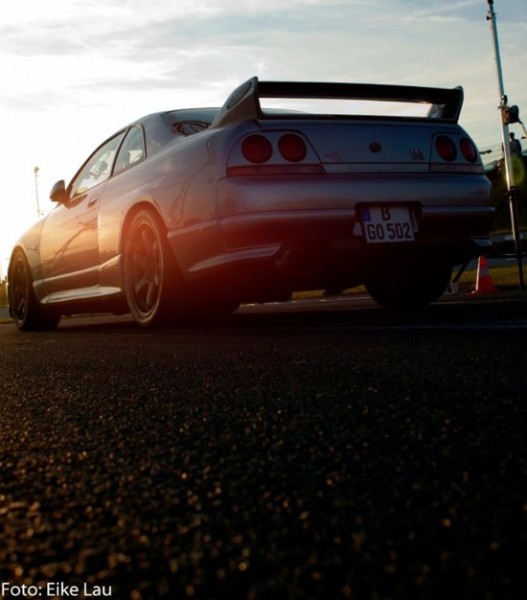 r33